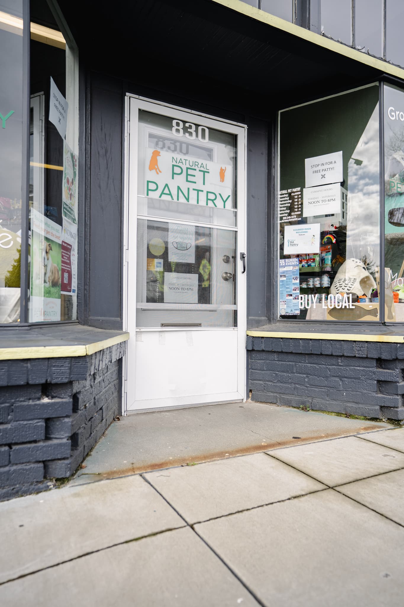 Seattle's First Raw Pet Food Store